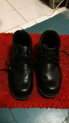 ขายรองเท้าSaftyยี่ห้อm-maxมือสองสภาพดี