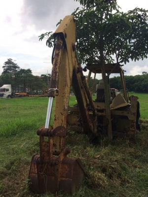 CAT 428 รถตักหน้าขุดหลัง