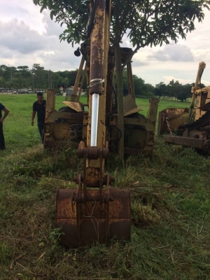 CAT 428 รถตักหน้าขุดหลัง