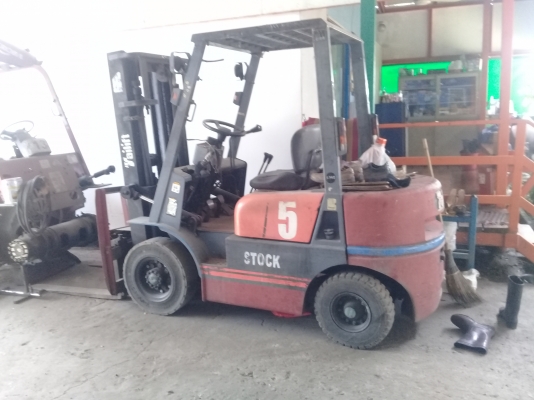 ขายรถโฟล์คลิฟท์ 2.5ตัน