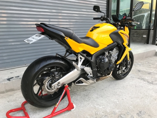(( ฟรีดาวน์ )) ขาย CB650f ปี2015 สีเหลือง สภาพนางฟ้าเลย ราคา210000บาท (( ฟรีดาวน์ )) ขาย CB650f ปี2015 สีเหลือง สภาพนางฟ้าเลย ราคา210000บาท