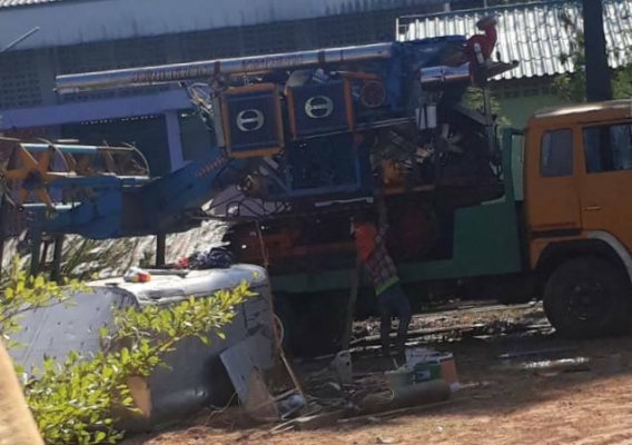 ขายรถเกี่ยวข้าวอู่อ้วนการช่างปี59 อุ้ม1.8Tช่วงล่าง10ปั๊ม22เครื่อง195โบว์สภาพพร้อมทำงาน