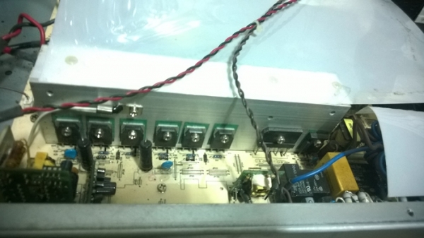 SYNDOME HE-3000S (3KVA/2.4KW) SYNDOME HE-3000S (3KVA/2.4KW)