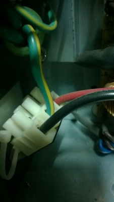 SYNDOME HE-3000S (3KVA/2.4KW) SYNDOME HE-3000S (3KVA/2.4KW)