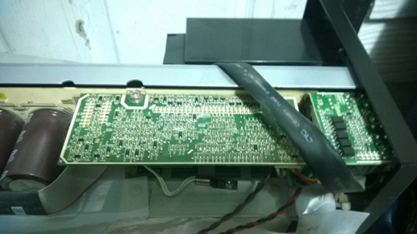 SYNDOME HE-3000S (3KVA/2.4KW) SYNDOME HE-3000S (3KVA/2.4KW)