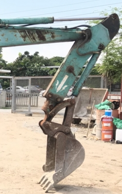 ขาย 395,000 KOMATSU pc 45-7 E พร้อมหัวเจาะรุ่นใหม่ ไม่ต้องถอดบุ้งกี้ ใส่ที่ปลายอามร์ได้เลย เครื่องดำรุ่นใหม่  ปั้มแรง เอวแน่น ช่วงล่างสวย สภาพเก่านอก เอกสารแจ้งจำหน่าย รถสวยพร้อมใช้ รถอยู่ ปทุมธานี สามโคก 090-772-3710 090-772-3708