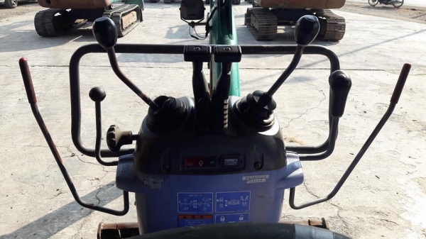 รถขุดโคมัตสุ コマツ Komatsu PC10MR-1 เก่าญี่ปุ่น นน.1ตัน แทร็คขยายได้ ขึ้นรถปิ๊กอัพได้