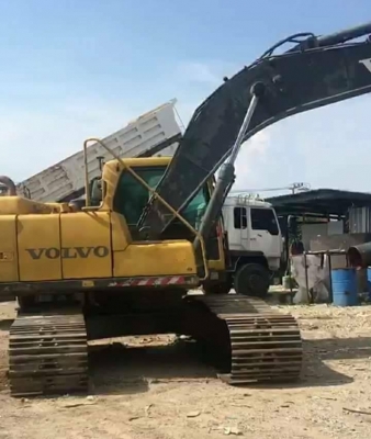 ขาย 890,000 VOLVO EC 210 BLC เล่มทะบียน เครื่องดี ปั้มดี เอวแน่น ไฟฟ้าเต็ม แอร์เย็น รถสวยพร้อมใช้ รถอยู่ ปทุมธานี สามโคก 090-772-3710 090-772-3708 ขาย 890,000 VOLVO EC 210 BLC เล่มทะบียน เครื่องดี ปั้มดี เอวแน่น ไฟฟ้าเต็ม แอร์เย็น รถสวยพร้อมใช้ รถอยู่ ปทุมธานี สามโคก 090-772-3710 090-772-3708