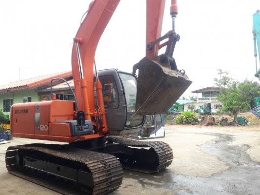 ขายจ้า. HITACHI EX120-5  เก่านอกแท้  สภาพสวยมากๆๆ  ปลายยาวพิเศษ  แทรคใหญ่  70  ใช้มา 6,XXX  ชั่วโมง  สภาพสวย พร้อมใช้  โทร089-3818694  จ๊อย..