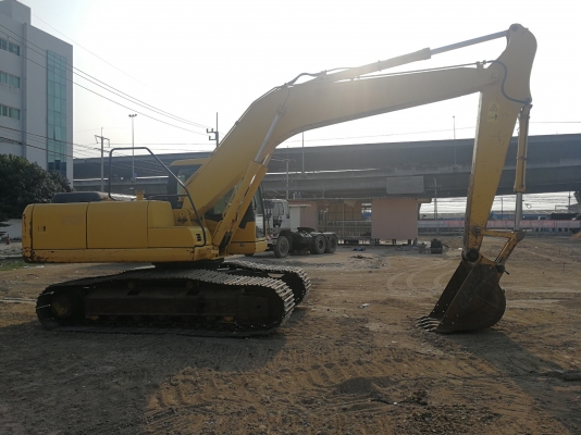 ขายแบคโฮ PC200-7 รถสภาพพร้อมทำงานค่ะ ขายแบคโฮ PC200-7 รถสภาพพร้อมทำงานค่ะ