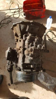 ขาย เครื่อง HINO EH700 168 แรงม้า (ฝาสูบแตกน้ำดัน) ขายพร้อมเกียร์ มีเกียร์ฝากเรียบร้อย เครื่องยนต์มี