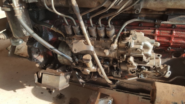 ขาย เครื่อง HINO EH700 168 แรงม้า (ฝาสูบแตกน้ำดัน) ขายพร้อมเกียร์ มีเกียร์ฝากเรียบร้อย เครื่องยนต์มี