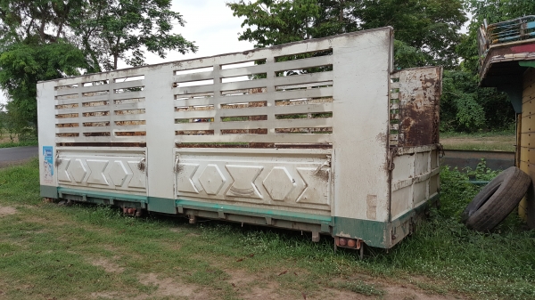 ขายครับ...ลูกพ่วงสามเพลาแท้ ปี57 ยาว 6.80 ไม่ดั้ม