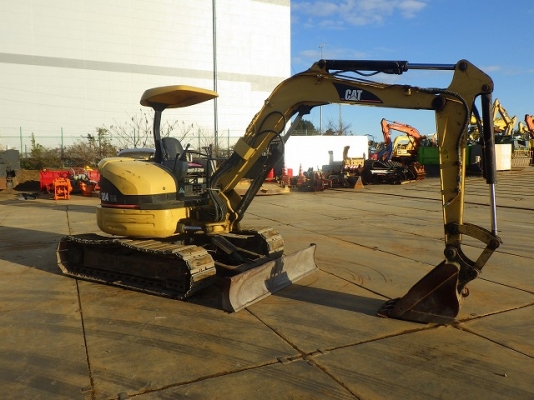 ถึงไทยแล้ว CAT 304CR ปี 2002 นำเข้าจากญี่ปุ่น รถสวยครับ ถึงไทยแล้ว CAT 304CR ปี 2002 นำเข้าจากญี่ปุ่น รถสวยครับ