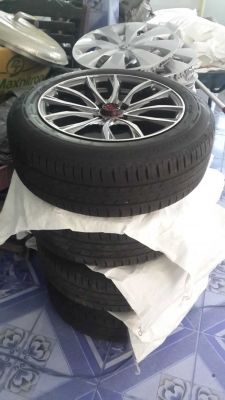 ล้อแม็ค Lenso samulai สีแบล็คโคม พร้อมยาง บริสโตน ปี 17 ดอกเต็มสวยและใหม่มาก