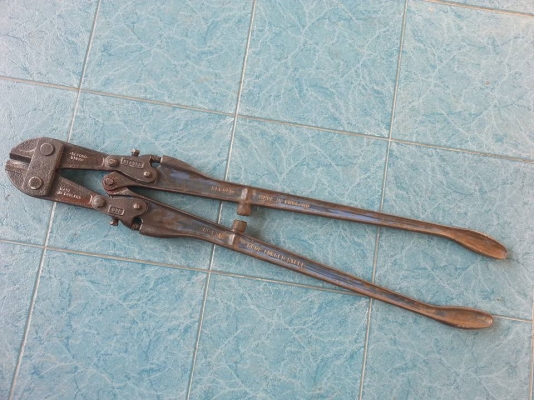 กรรไกรตัดเหล็ก Record made in England ขนาด 36 นิ้ว มือสอง