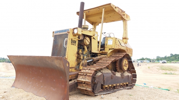 ขาย CATERPILLAR D4H