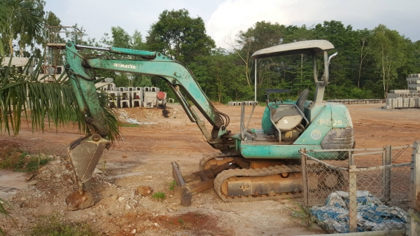 ขาย แบคโฮ KOMATSU PC25-1 เครื่องดี ปั้มดี ช่วงล่าง 70\% เอกสารใบซื้อขาย ขาย แบคโฮ KOMATSU PC25-1 เครื่องดี ปั้มดี ช่วงล่าง 70\% เอกสารใบซื้อขาย