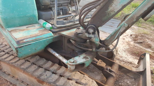 ขาย แบคโฮ KOMATSU PC25-1 เครื่องดี ปั้มดี ช่วงล่าง 70\% เอกสารใบซื้อขาย ขาย แบคโฮ KOMATSU PC25-1 เครื่องดี ปั้มดี ช่วงล่าง 70\% เอกสารใบซื้อขาย