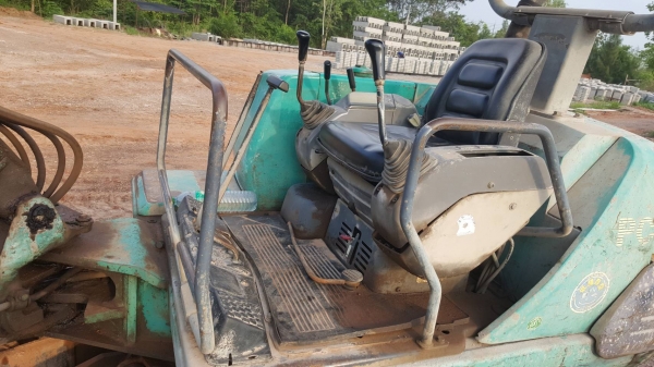 ขาย แบคโฮ KOMATSU PC25-1 เครื่องดี ปั้มดี ช่วงล่าง 70\% เอกสารใบซื้อขาย ขาย แบคโฮ KOMATSU PC25-1 เครื่องดี ปั้มดี ช่วงล่าง 70\% เอกสารใบซื้อขาย