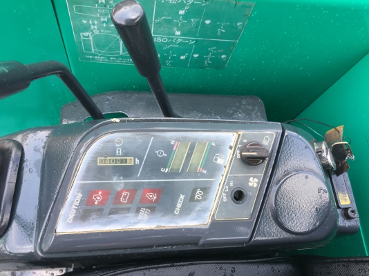 รถขุด KOMATSU PC25-7 รถเก่านอกแท้ เก็บสี,เช็ดระบบ,พร้อมจัดส่งทั่วไทย