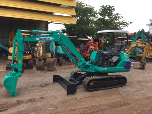 รถขุด KOMATSU PC25-7 รถเก่านอกแท้ เก็บสี,เช็ดระบบ,พร้อมจัดส่งทั่วไทย
