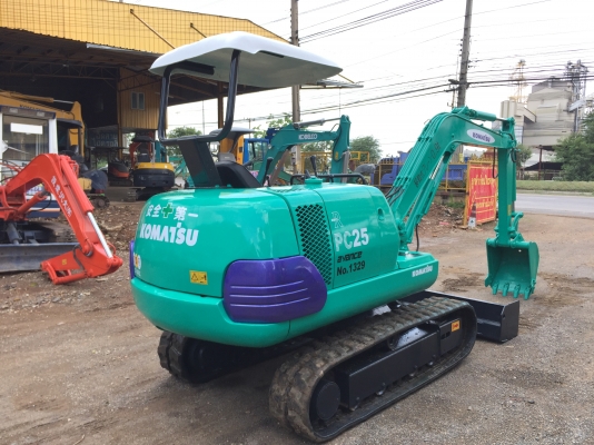 รถขุด KOMATSU PC25-7 รถเก่านอกแท้ เก็บสี,เช็ดระบบ,พร้อมจัดส่งทั่วไทย