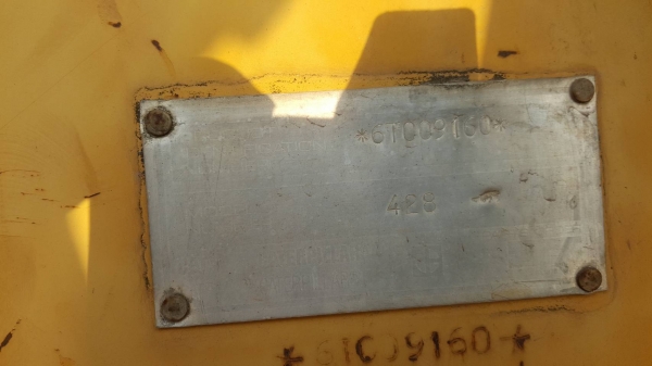 ขาย รถตัก CAT 428 เอกสารเล่มทะเบียนครบ รถใช้งานอยู่ เครื่องดี ปั้มดี ราคาคุยกันได้ครับ