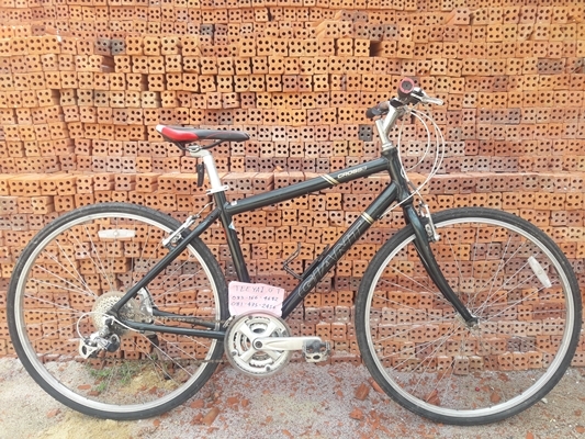 จักรยานไฮบริด GIANT CROSS 3