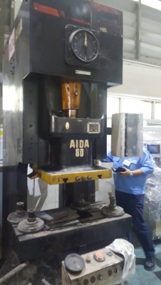 เครื่องปั๊มไอด้า110ตัน1เครื่อง  เครื่อง80ตันมี2เครื่อง