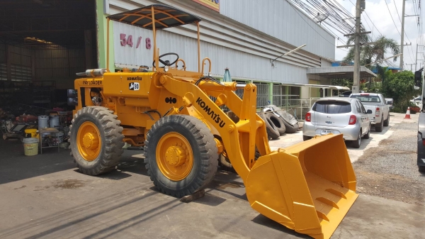 ขาย รถตัก KOMATSU JH30B เช็คระบบใหม่ทั้งคัน รถพร้อมใช้งานครับ