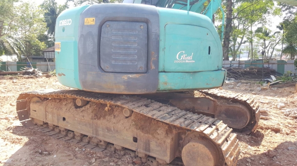 ขายรถแบคโฮ KOBELCO SK200 SR YB02-1973 เอกสารเล่ม ไมล์ 13200 ชม.ราคา 850000 ขายรถแบคโฮ KOBELCO SK200 SR YB02-1973 เอกสารเล่ม ไมล์ 13200 ชม.ราคา 850000