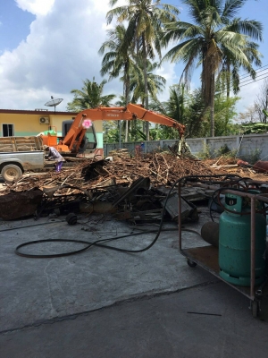 ขายรถแบคโฮ HITACHI EX100-2 ระบบไฟเต็ม หัวคีปพร้อมบุ้งกี๋ ราคา 530000 ขายรถแบคโฮ HITACHI EX100-2 ระบบไฟเต็ม หัวคีปพร้อมบุ้งกี๋ ราคา 530000