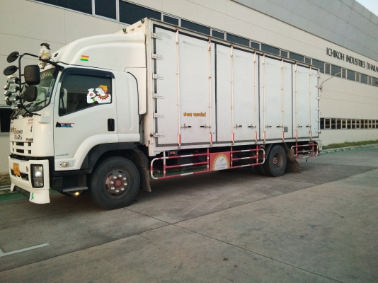 ขาย 6 ล้อ ตู้ 10 บาน ขาย 6 ล้อ ตู้ 10 บาน