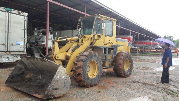 ขายด่วน รถตัก KOMATSU WA150-3 สภาพพร้อมใช้งาน เครื่องเกียร์ดีเยี่ยม  รถพร้อมทำงาน เอกสารใบอินวอยซ์ สนใจโทรสอบถาม  093-0764943  คุณตั้ม