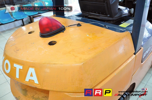 ขายรถโฟล์คลิฟท์มือสอง TOYOTA รุ่น 7FDJ35-11462 นำเข้าจากประเทศญี่ปุ่น 100\% ไม่เคยใช้งานในไทย