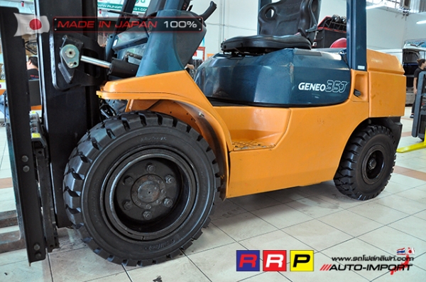 ขายรถโฟล์คลิฟท์มือสอง TOYOTA รุ่น 7FDJ35-11462 นำเข้าจากประเทศญี่ปุ่น 100\% ไม่เคยใช้งานในไทย