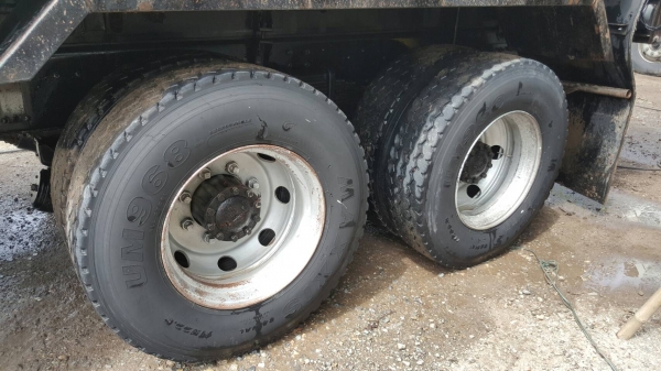 Hino 344 แม่ 57 ลูก 55 แม่ลูกดัมพ์สามมิตร ไมล์ 180,xxx สวยเดิมพร้อมใช้งาน