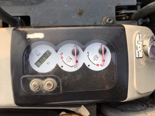 รถขุดโคมัตสุ コマツ Komatsu PC30MR-2 นำเข้าจากญี่ปุ่น รุ่นใหม่ เครื่องยนต์ปั้มดีมาก แบบหลังคา รถขุดโคมัตสุ コマツ Komatsu PC30MR-2 นำเข้าจากญี่ปุ่น รุ่นใหม่ เครื่องยนต์ปั้มดีมาก แบบหลังคา