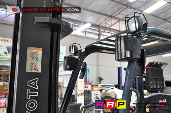 ขายรถโฟล์คลิฟท์มือสอง TOYOTA รุ่น 7FD25-30930 นำเข้าจากประเทศญี่ปุ่น 100\% ไม่เคยใช้งานในไทย