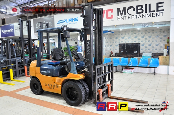 ขายรถโฟล์คลิฟท์มือสอง TOYOTA รุ่น 7FD25-30930 นำเข้าจากประเทศญี่ปุ่น 100\% ไม่เคยใช้งานในไทย