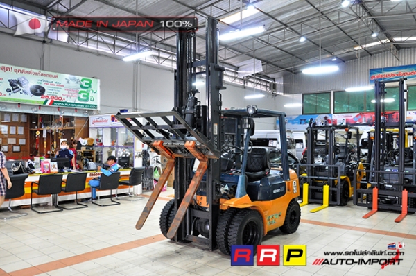 ขายรถโฟล์คลิฟท์มือสอง TOYOTA รุ่น 7FD25-30930 นำเข้าจากประเทศญี่ปุ่น 100\% ไม่เคยใช้งานในไทย