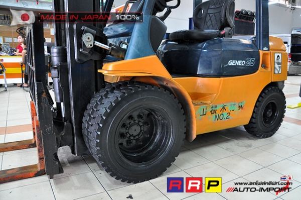 ขายรถโฟล์คลิฟท์มือสอง TOYOTA รุ่น 7FD25-30930 นำเข้าจากประเทศญี่ปุ่น 100\% ไม่เคยใช้งานในไทย