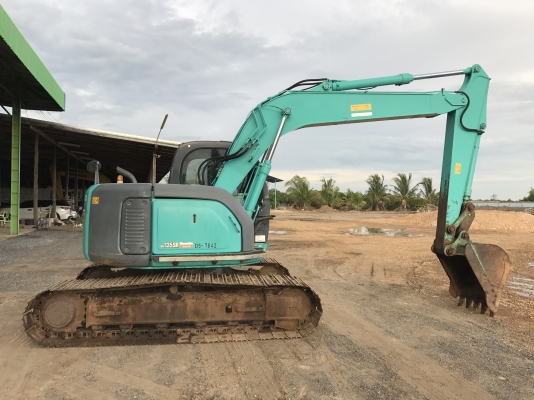 ขาย KOBELCO SK135  YY04รถสวยเดิมๆ สภาพเก่าญี่ปุ่น ระบบคล่อง ไฟฟ้าครบ แอร์เย็น สนใจติดต่อ 081-4283210