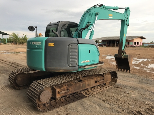 ขาย KOBELCO SK135  YY04รถสวยเดิมๆ สภาพเก่าญี่ปุ่น ระบบคล่อง ไฟฟ้าครบ แอร์เย็น สนใจติดต่อ 081-4283210