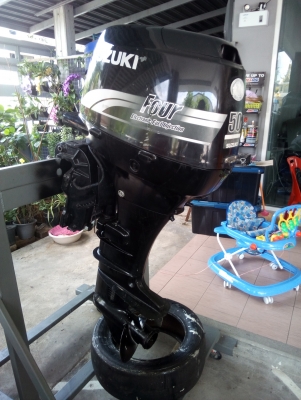 ขายเรือ seat boat 13 ฟุตsport เครื่อง40แรง (ทริมไฟฟ้า) เครื่องเสียง แน่นๆ 160,000.บาท