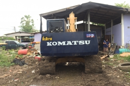 ขายรถแม็คโคร KOMATSU PC100-5 ใบแทร็ก80 สภาพสวยพร้อมใช้งาน เครื่องดีช่วงล่างดี เอวไม่หลวม ราคาต่อรองคุยกันได้