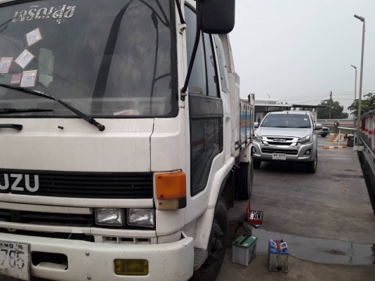 ขาย6ล้อดั๊ม Isuzu roKker 175