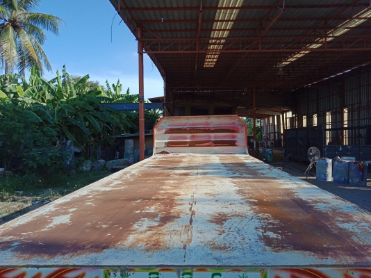 ขายลูกพ่วงพื้นเรียบ 2 เพลา ยาว 6.20 ม กว้าง 2.50 ม ปี 55 เพลาเเม็ก