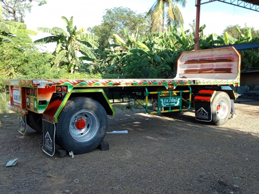 ขายลูกพ่วงพื้นเรียบ 2 เพลา ยาว 6.20 ม กว้าง 2.50 ม ปี 55 เพลาเเม็ก